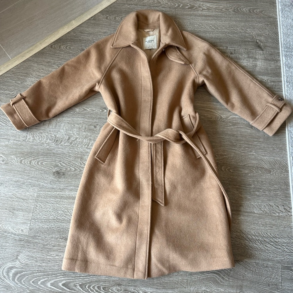 Abercrombie & Fitch Camel Wool-Blend Funnel Neck Coat